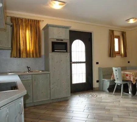 Hotel apartamentowy Vallechiara San Rocco (Bergamo)